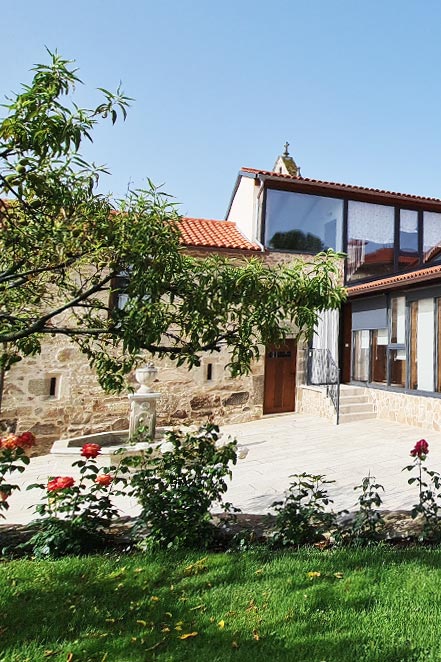 Casa de turismo rural y apartamentos en la Ribeira Sacra (Lugo)